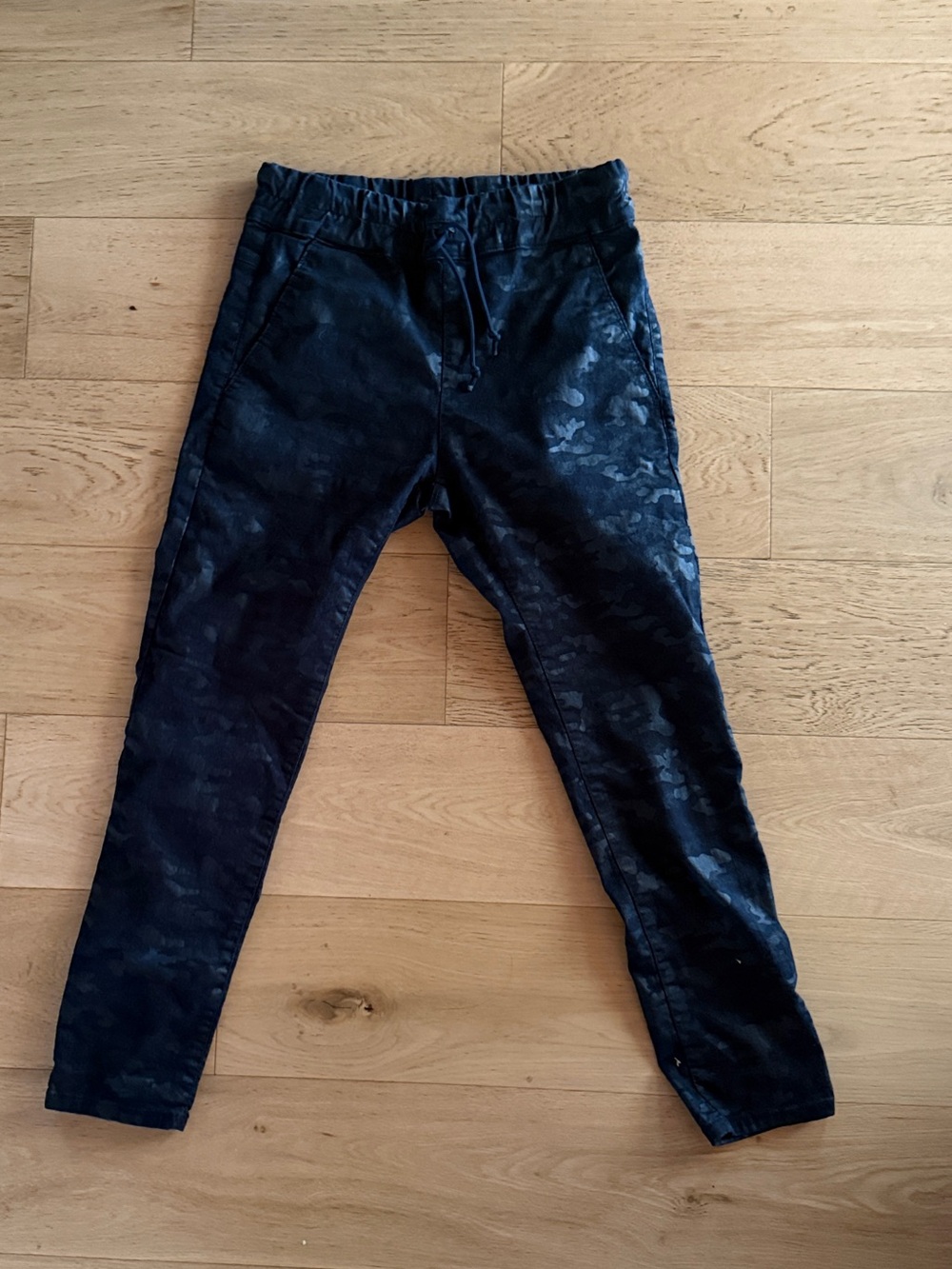 BEVY FLOG Black Camo Leggings
